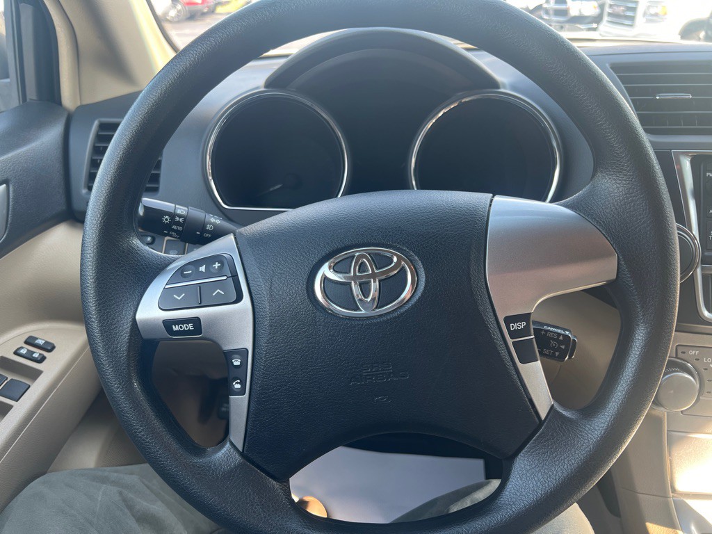 2013 Toyota Highlander Image 20