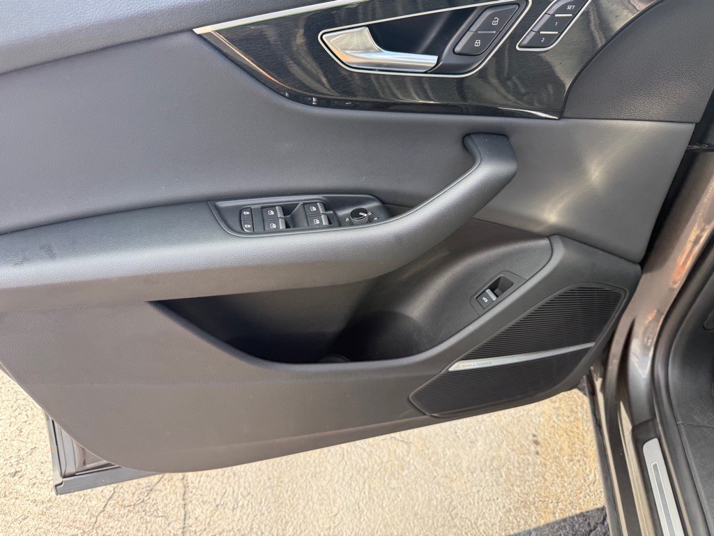 2019 Audi Q8 Image 14