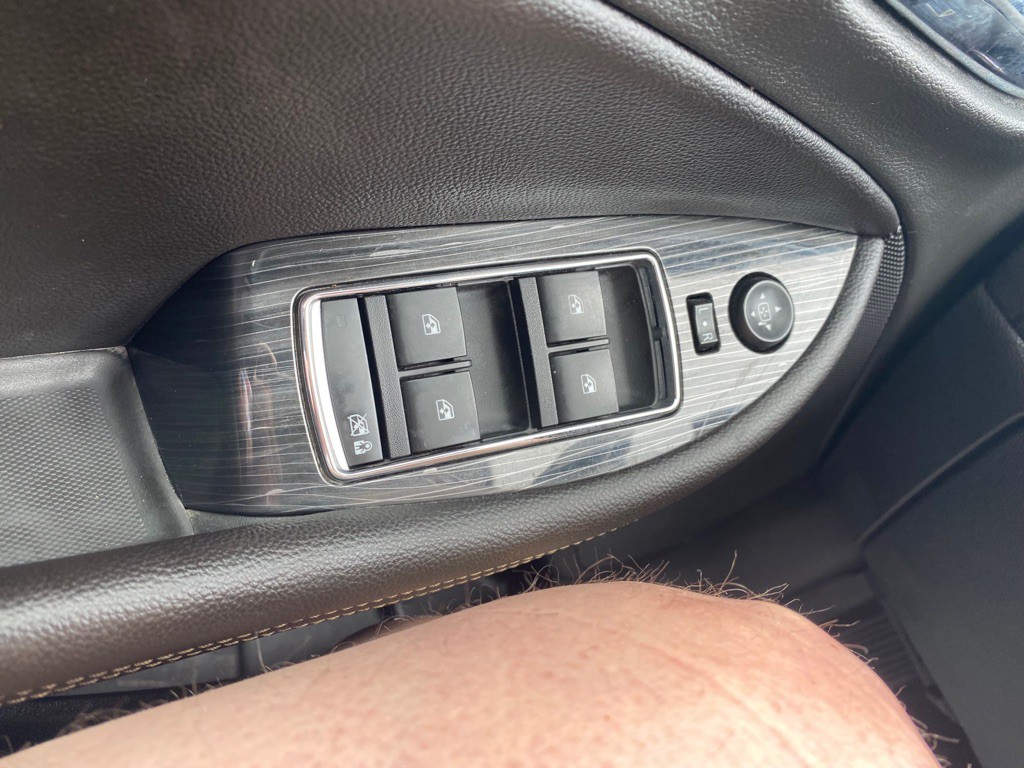 2019 Chevrolet Impala Image 16