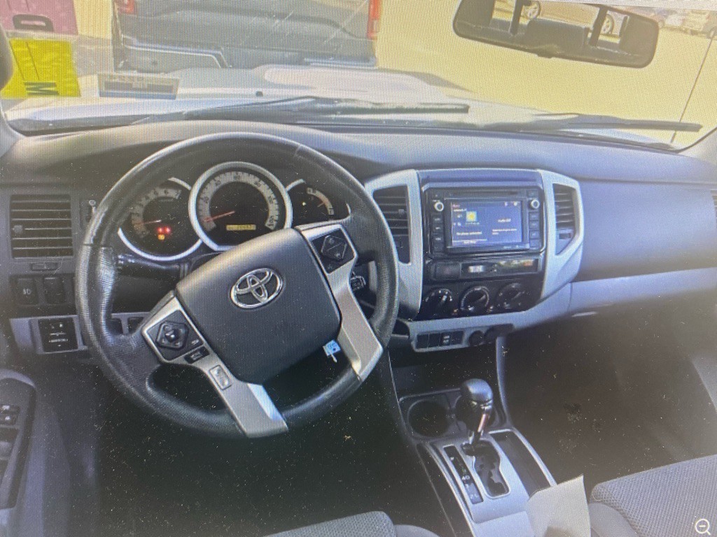 2014 Toyota Tacoma Image 5