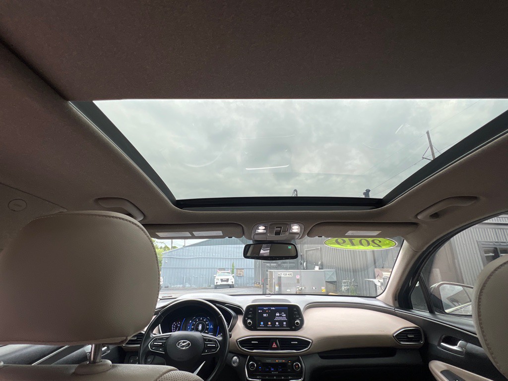 2019 Hyundai Santa Fe Image 16