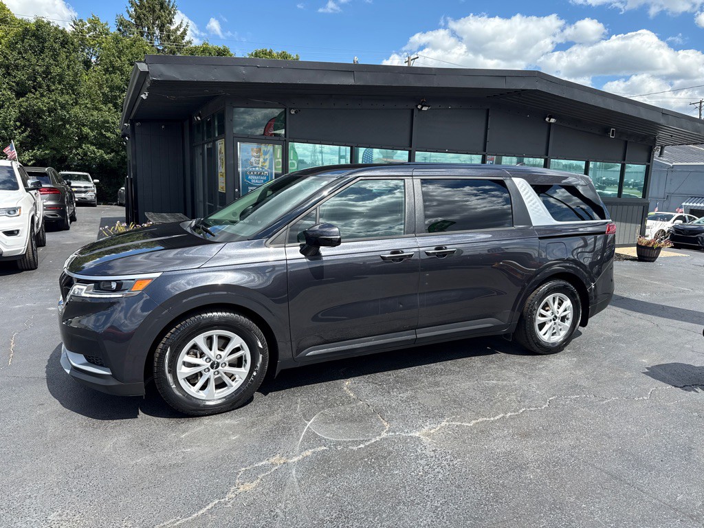 2023 Kia Carnival Image 3