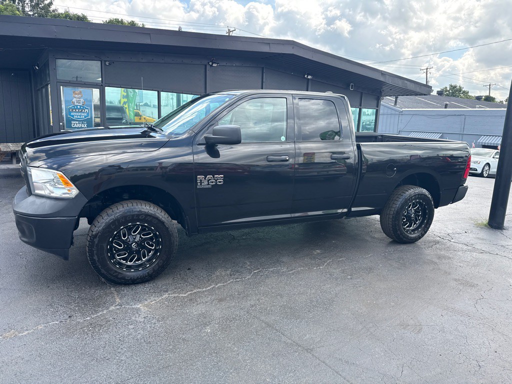 2019 RAM 1500 Image 3