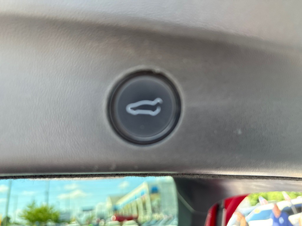 2021 Tesla Model Y Image 17
