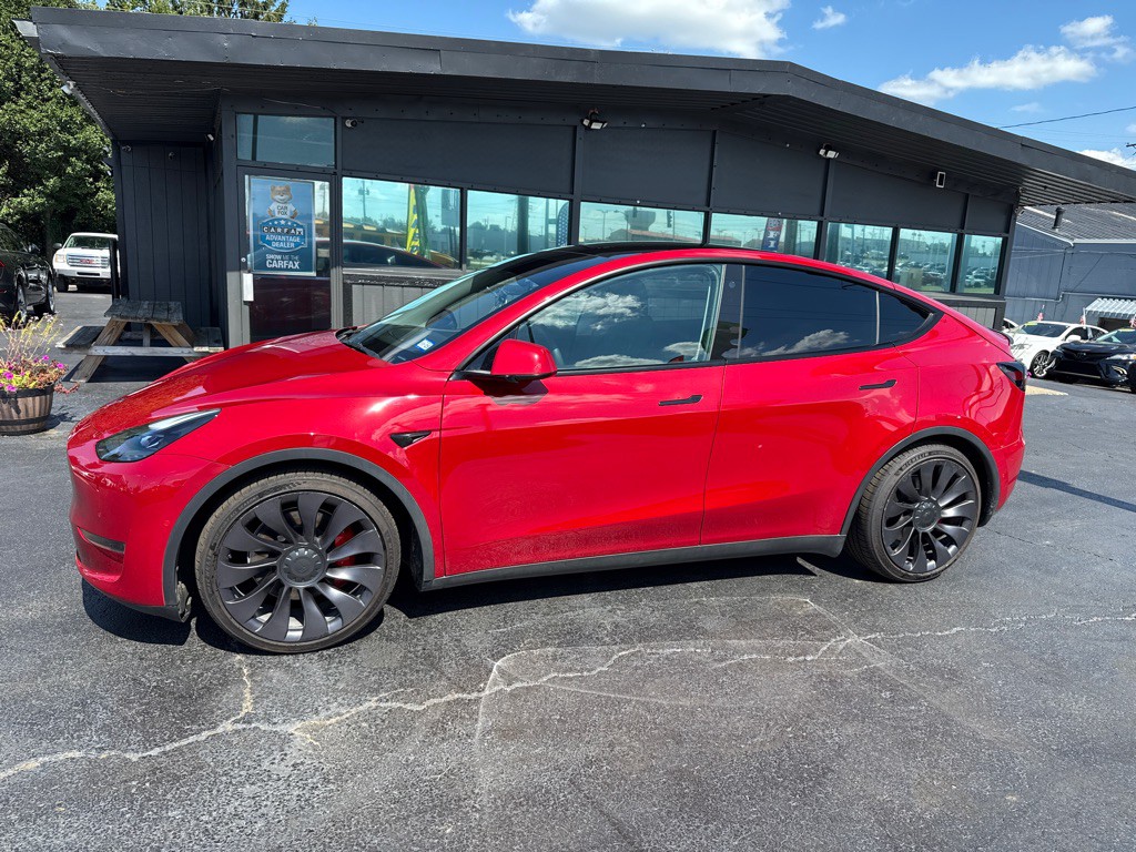 2021 Tesla Model Y Image 2