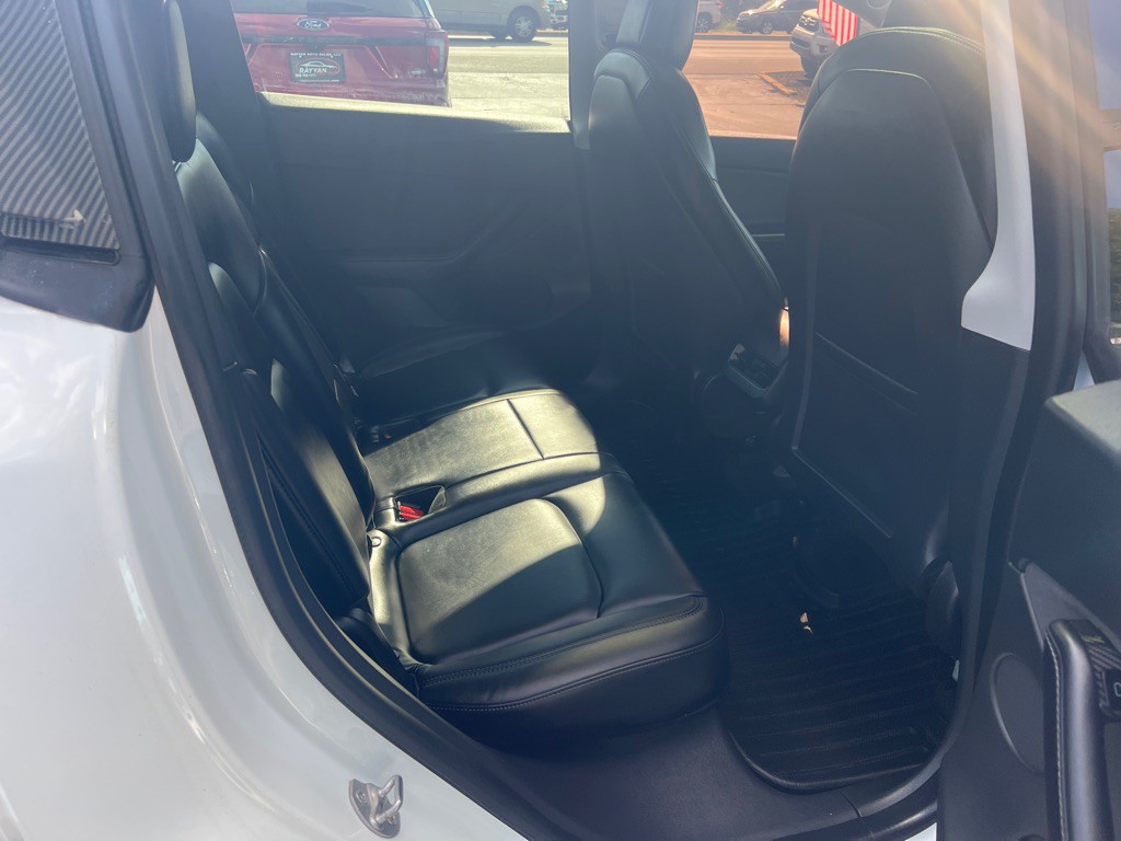 2021 Tesla Model Y Image 12