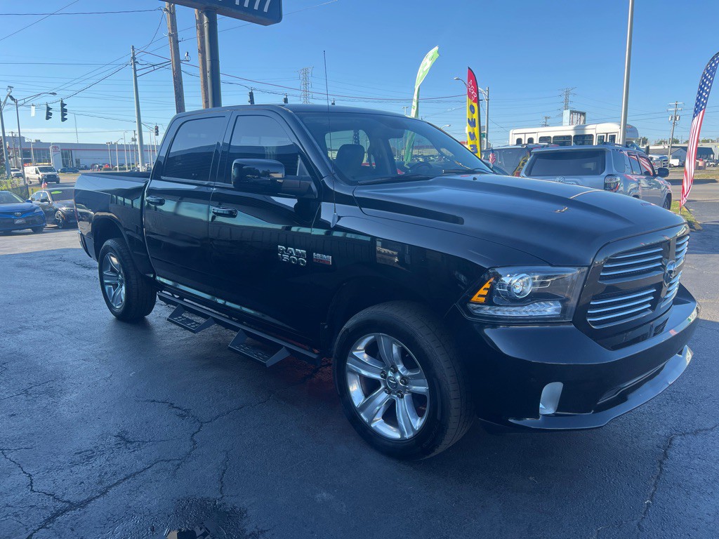 2013 RAM 1500 Image 1