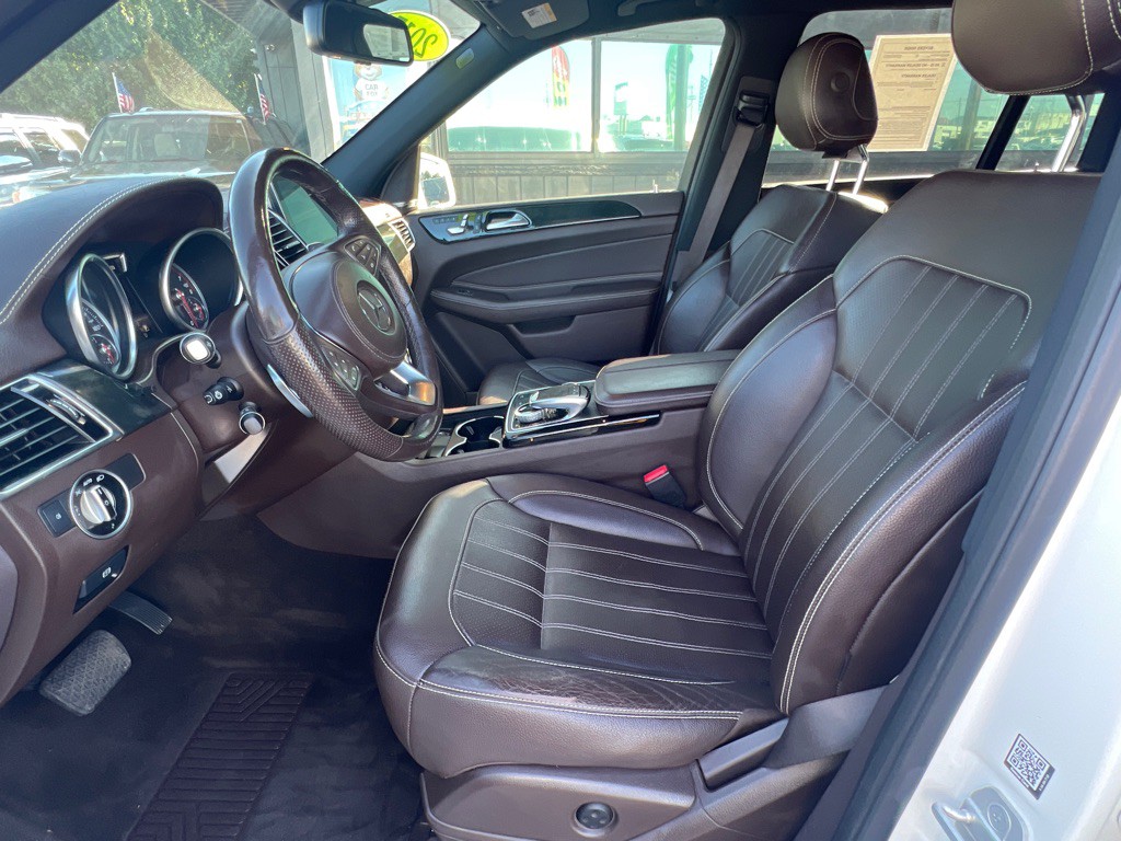 2017 Mercedes-Benz GLS-Class Image 9