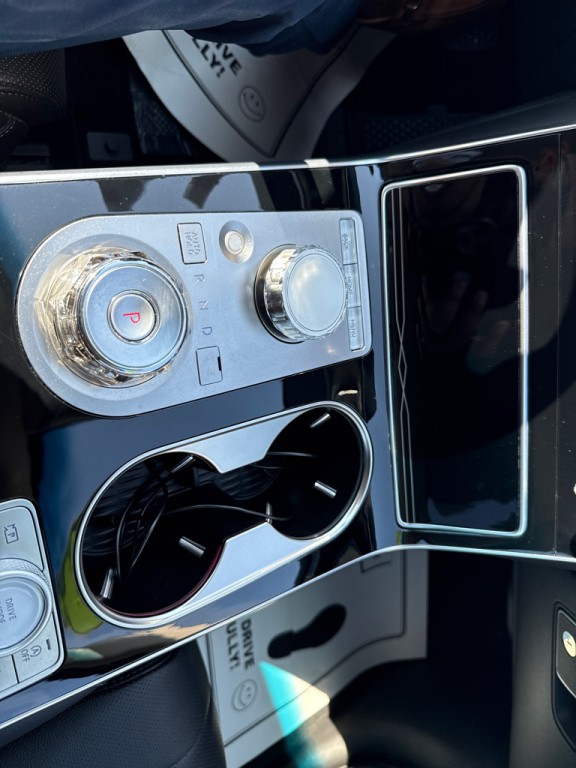 2025 Genesis GV80 Image 24
