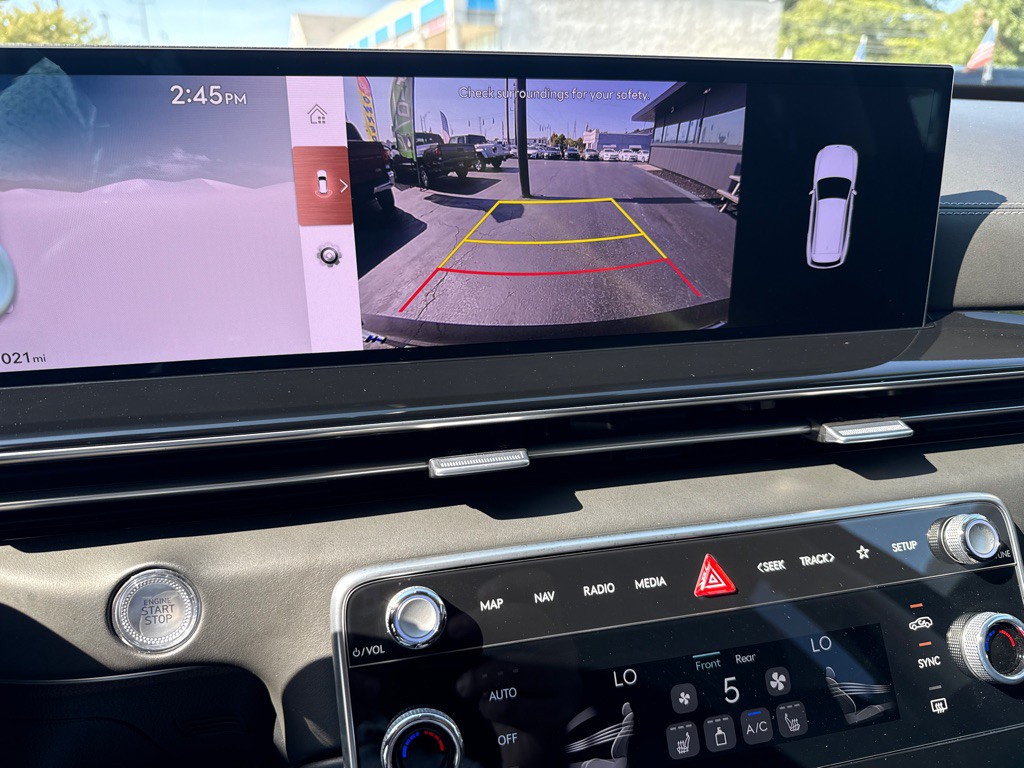 2025 Genesis GV80 Image 29