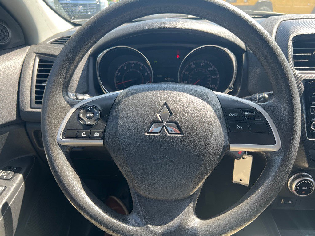 2020 Mitsubishi Outlander Image 18