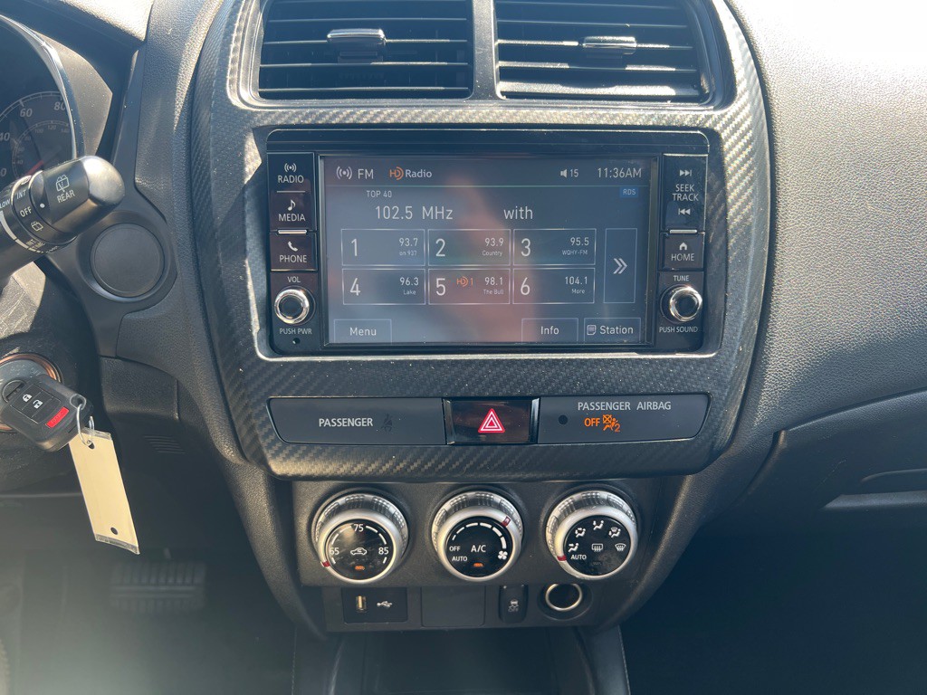 2020 Mitsubishi Outlander Image 19