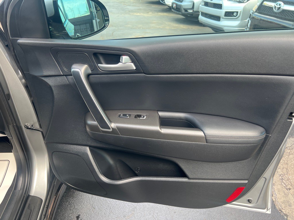 2020 Kia Sportage Image 17