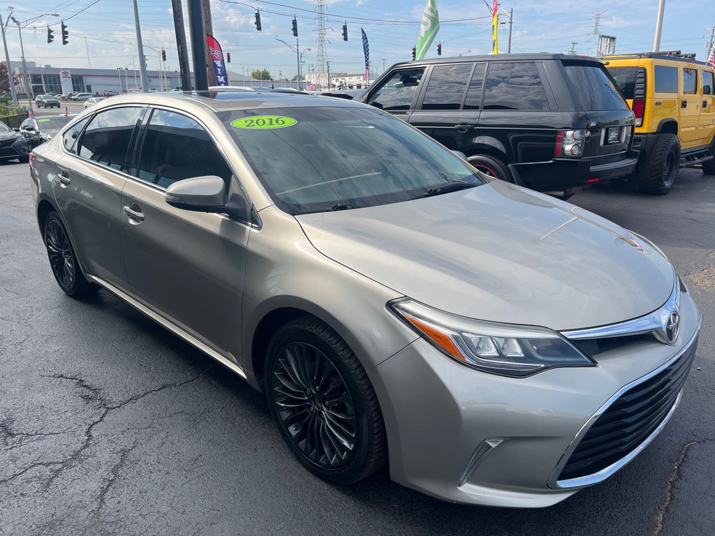 2016 Toyota Avalon Image 4