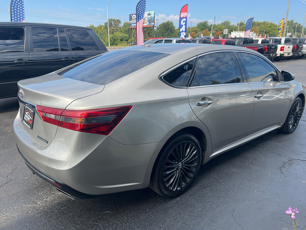 2016 Toyota Avalon Image 5