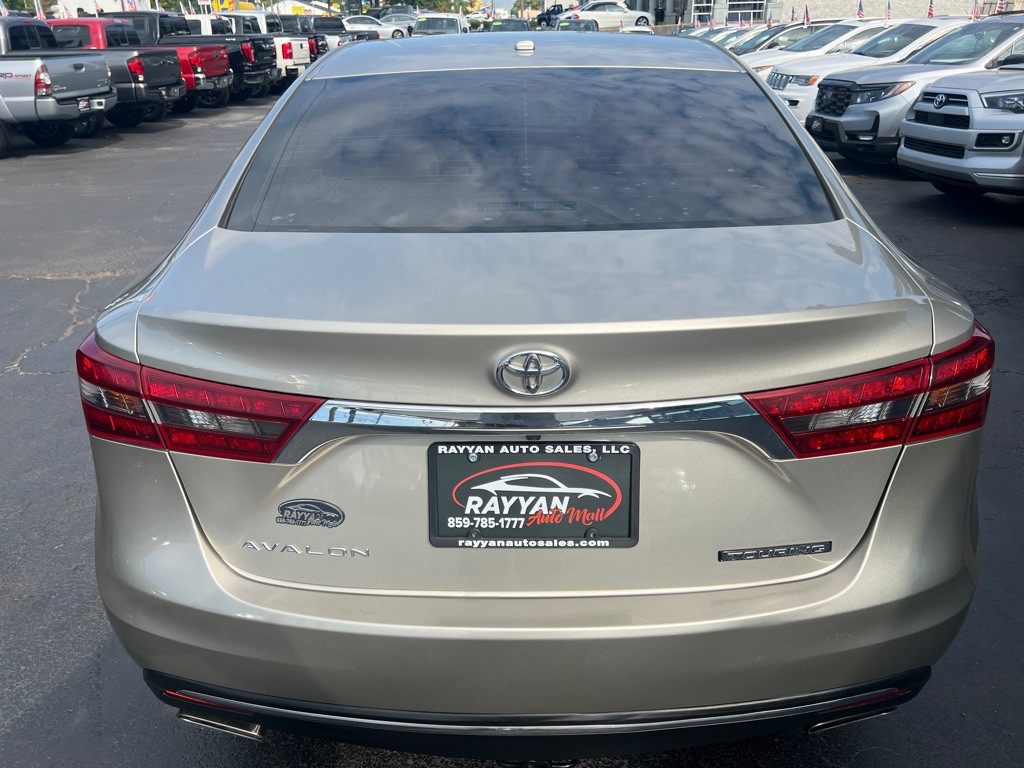 2016 Toyota Avalon Image 6