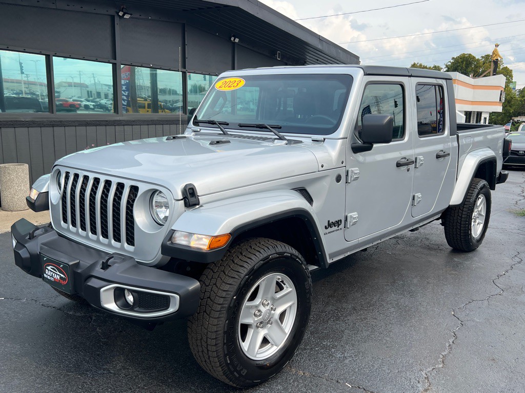2023 Jeep Gladiator Image 1