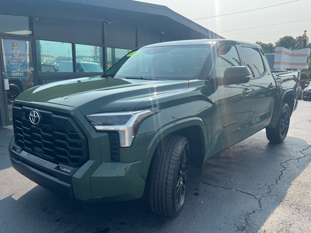2022 Toyota Tundra Image 1