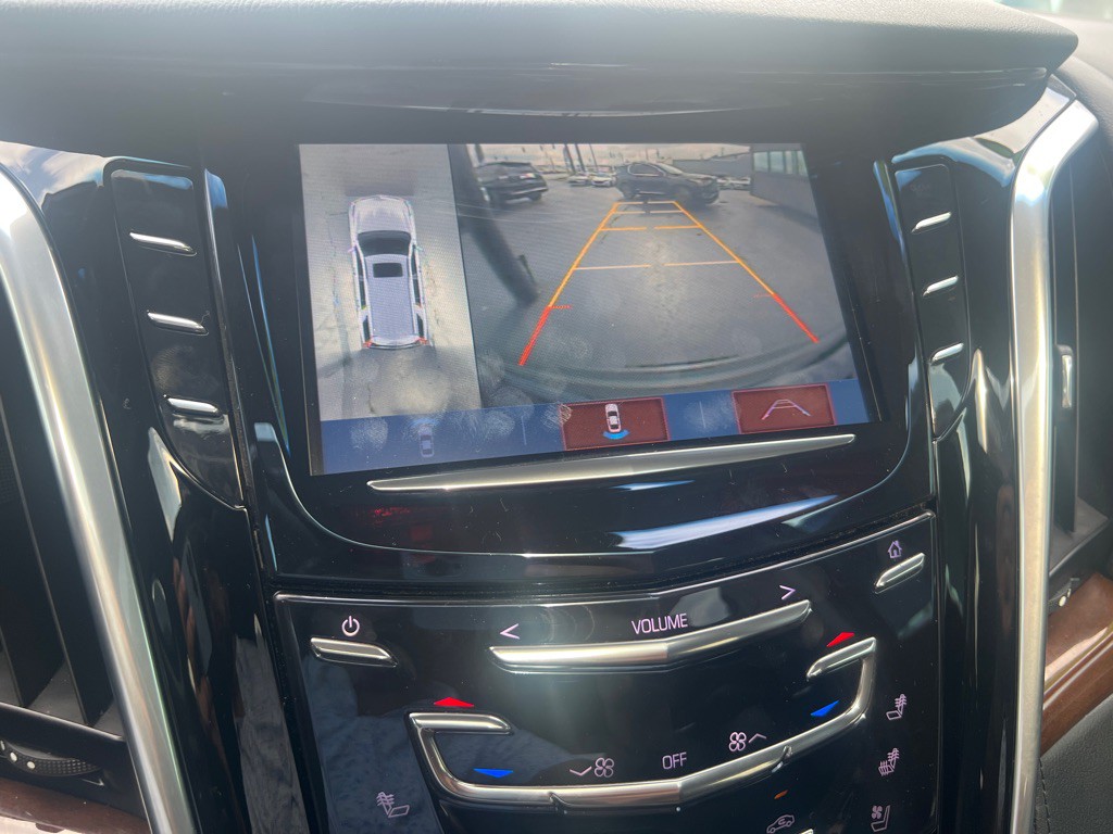 2020 Cadillac Escalade Image 34