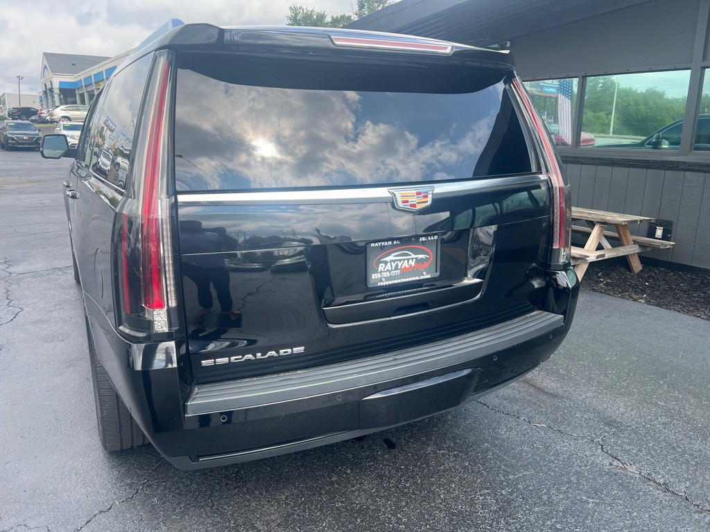 2020 Cadillac Escalade Image 6