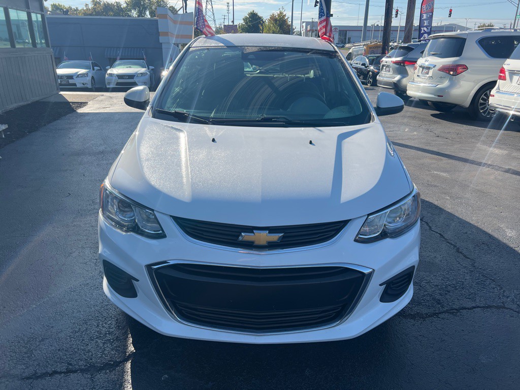 2020 Chevrolet Sonic Image 2