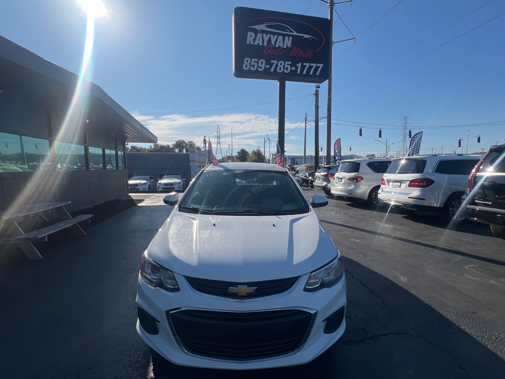 2020 Chevrolet Sonic Image 3