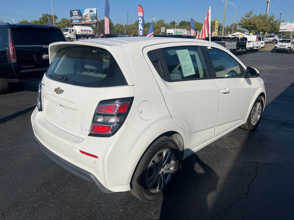 2020 Chevrolet Sonic Image 5