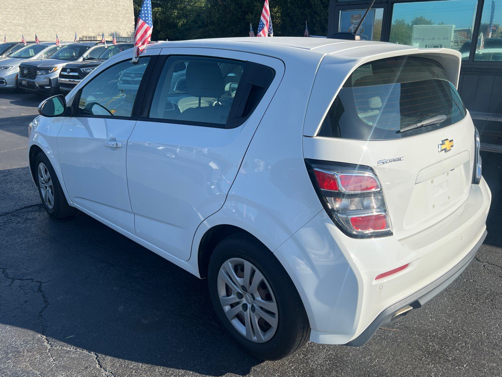 2020 Chevrolet Sonic Image 7