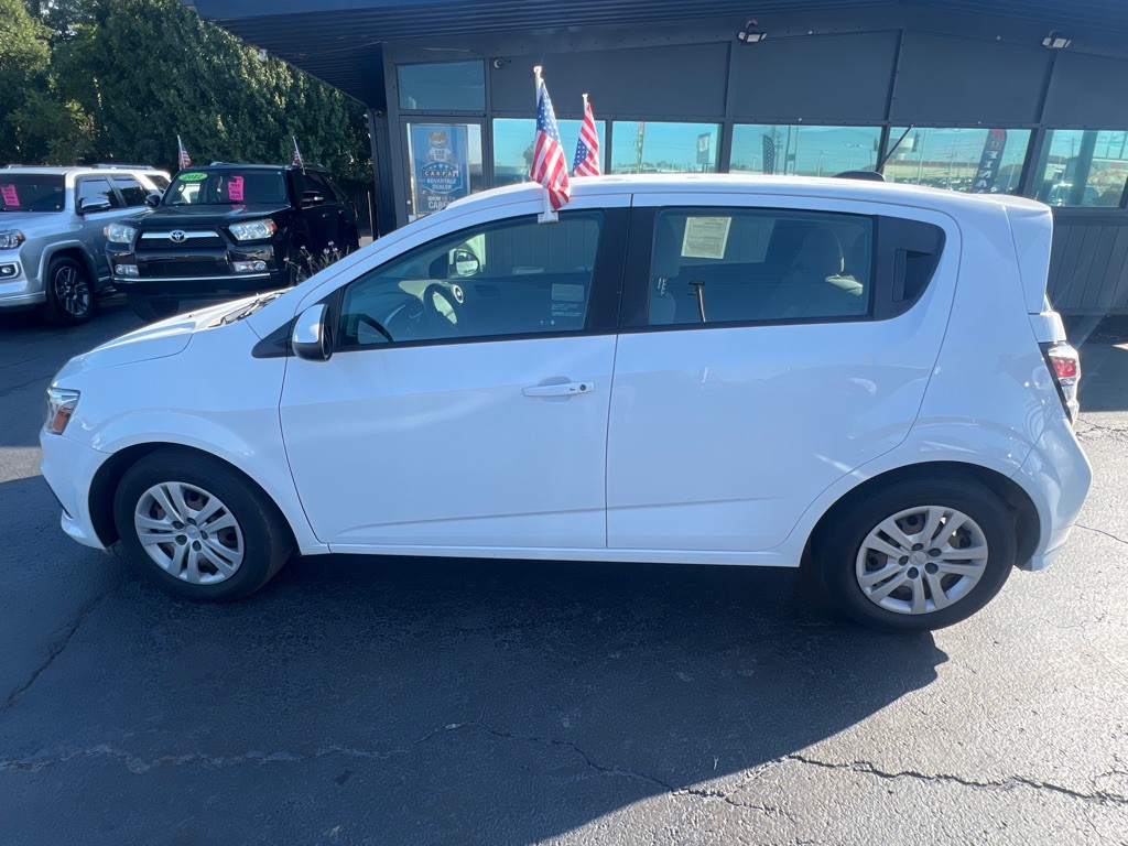 2020 Chevrolet Sonic Image 8