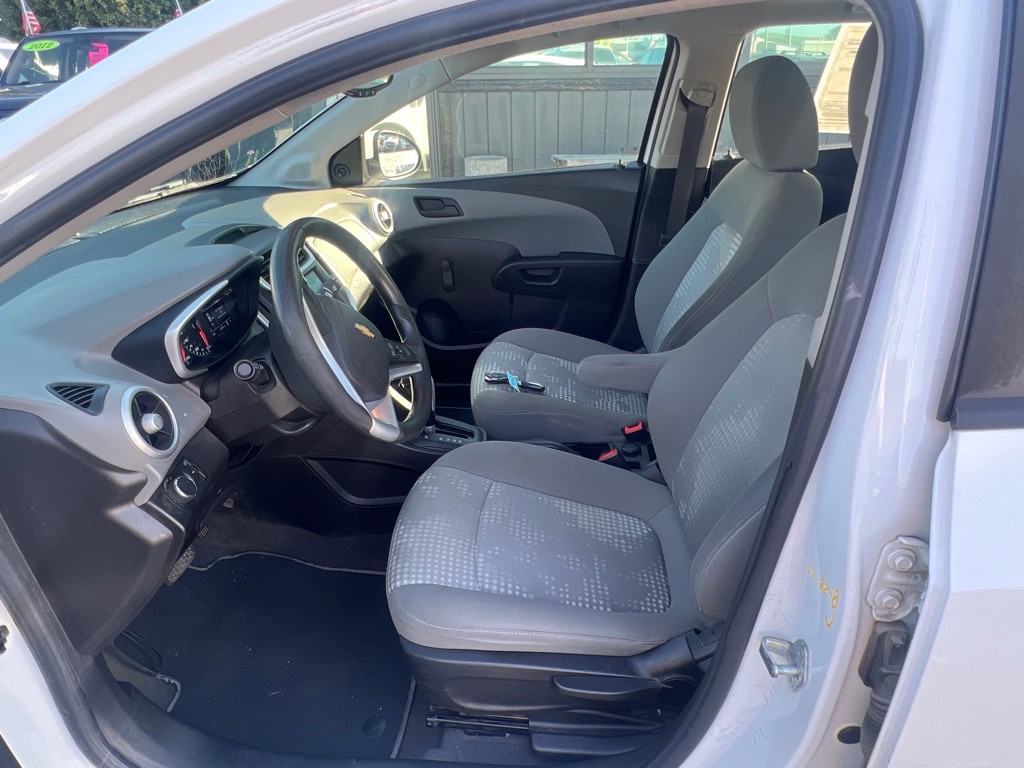 2020 Chevrolet Sonic Image 10