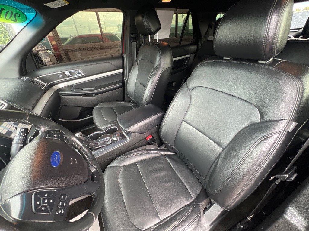 2017 Ford Explorer Image 13