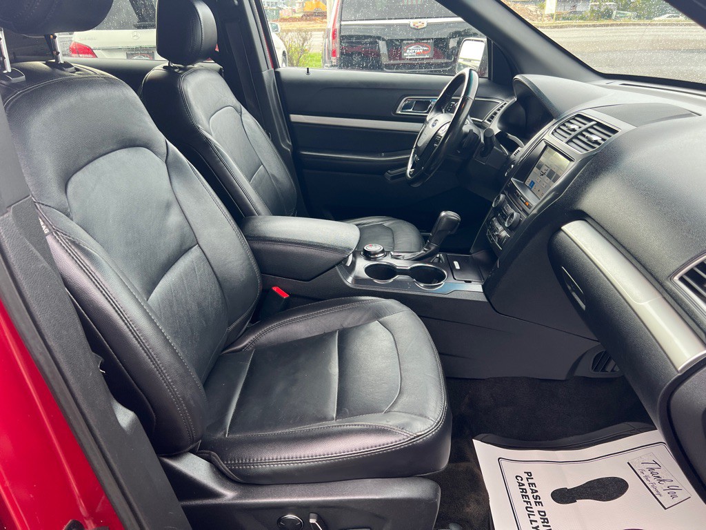 2017 Ford Explorer Image 21