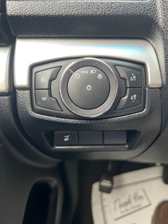 2017 Ford Explorer Image 23