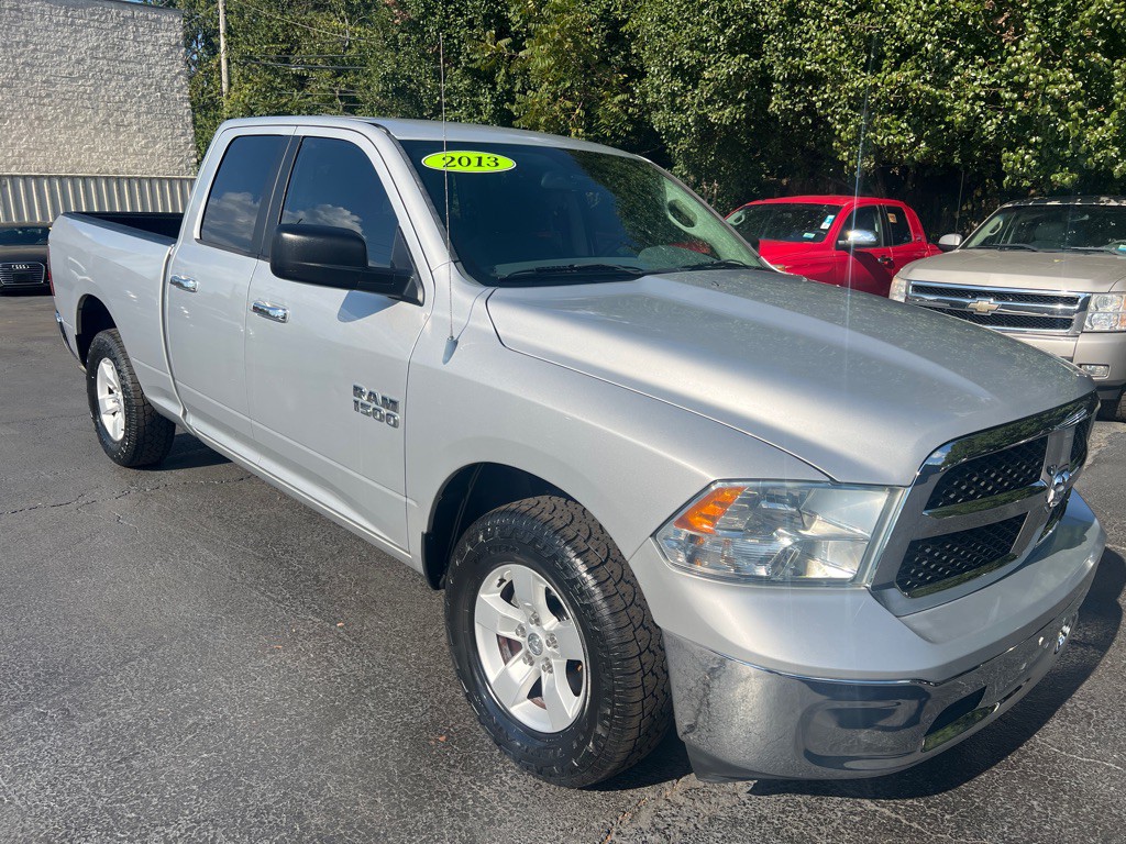 2013 RAM 1500 Image 3