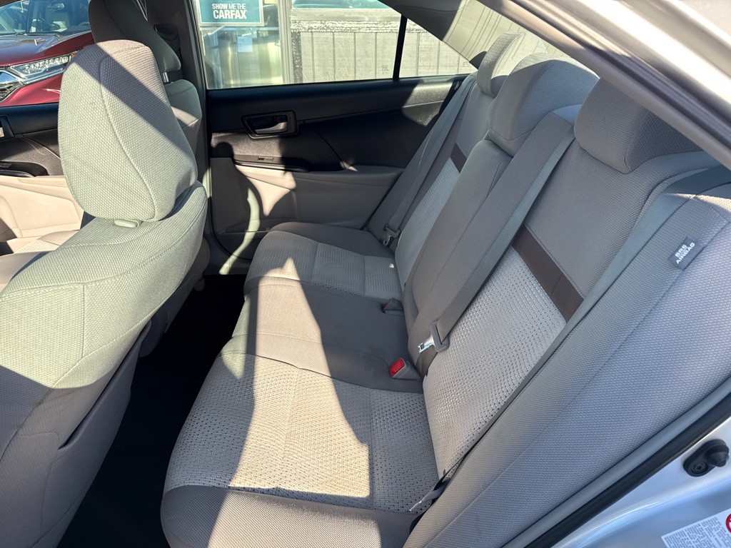 2013 Toyota Camry Image 12