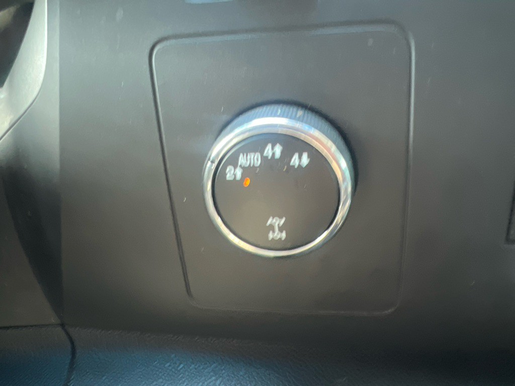 2012 Chevrolet Silverado 1500 Image 18