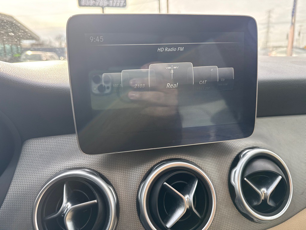 2018 Mercedes-Benz GLA-Class Image 22