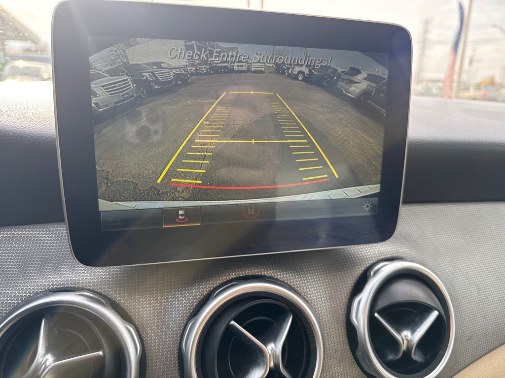 2018 Mercedes-Benz GLA-Class Image 26