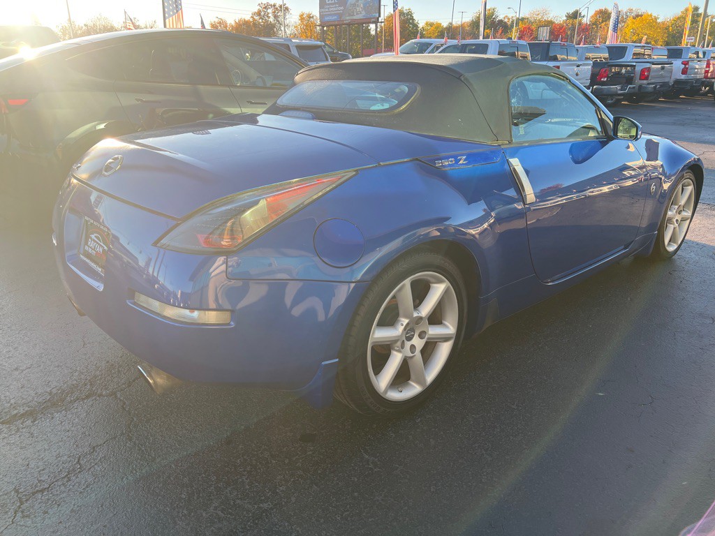2005 Nissan 350Z Image 5