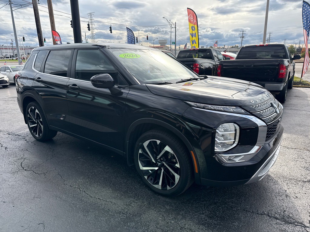 2024 Mitsubishi Outlander Image 9