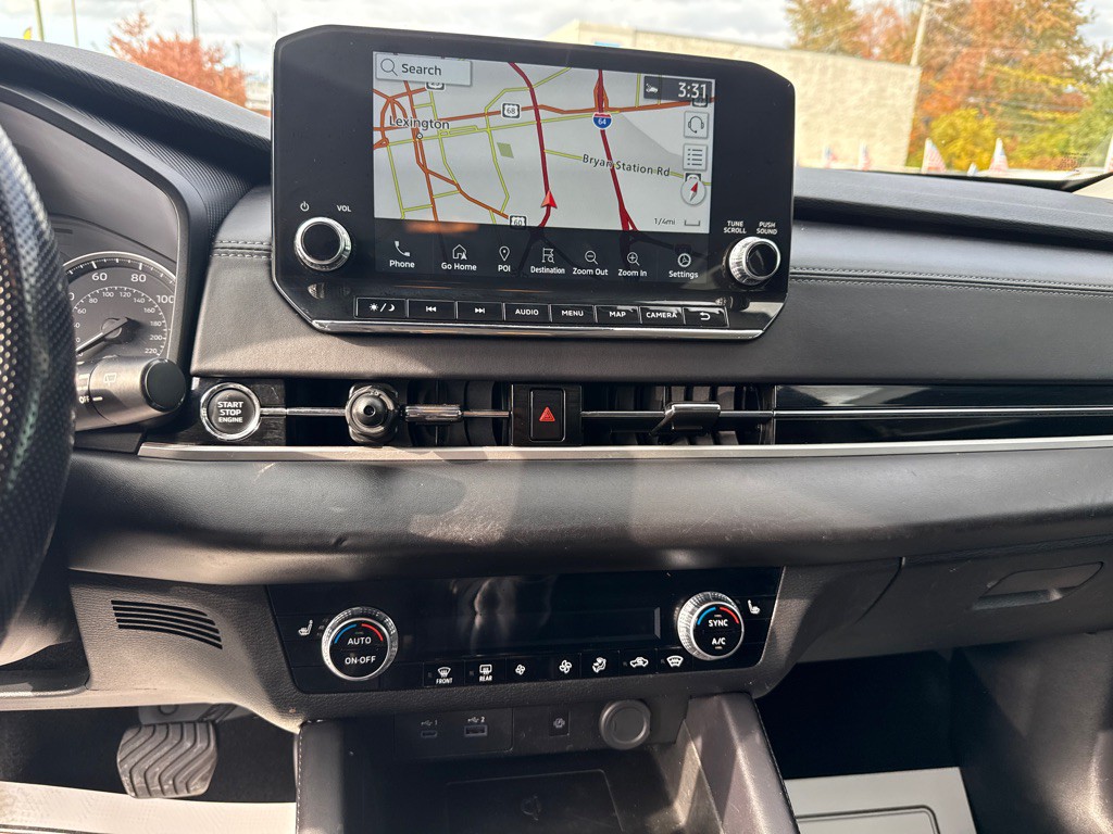 2024 Mitsubishi Outlander Image 17