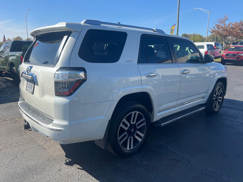 2019 Toyota 4Runner Image 4