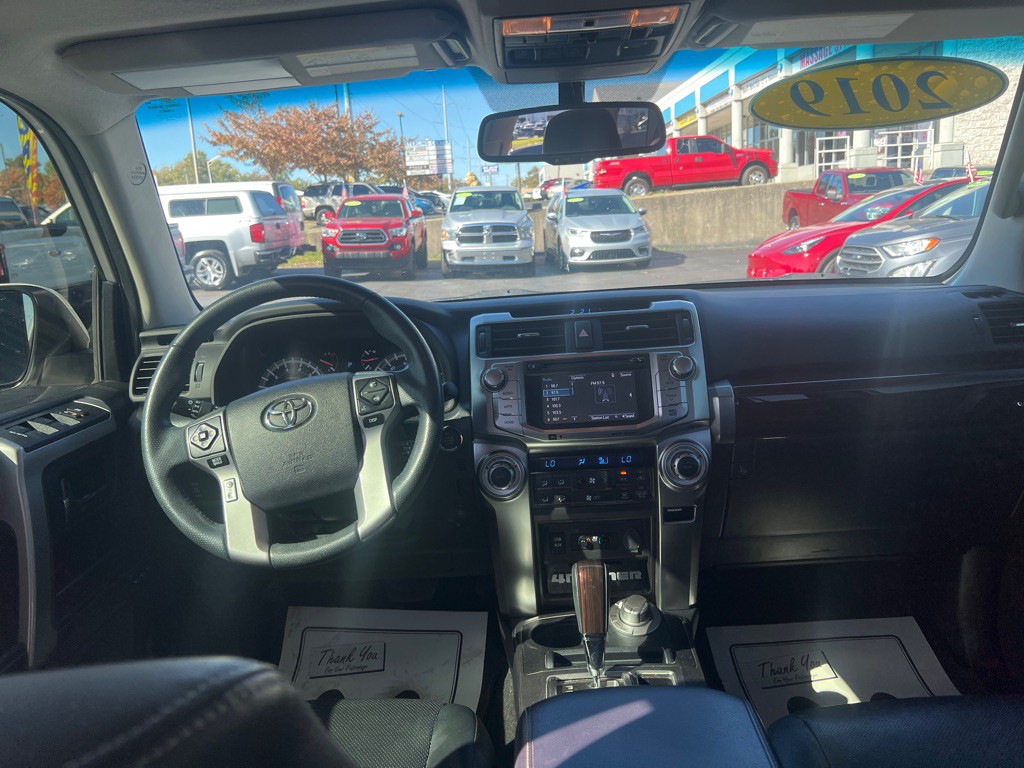 2019 Toyota 4Runner Image 11