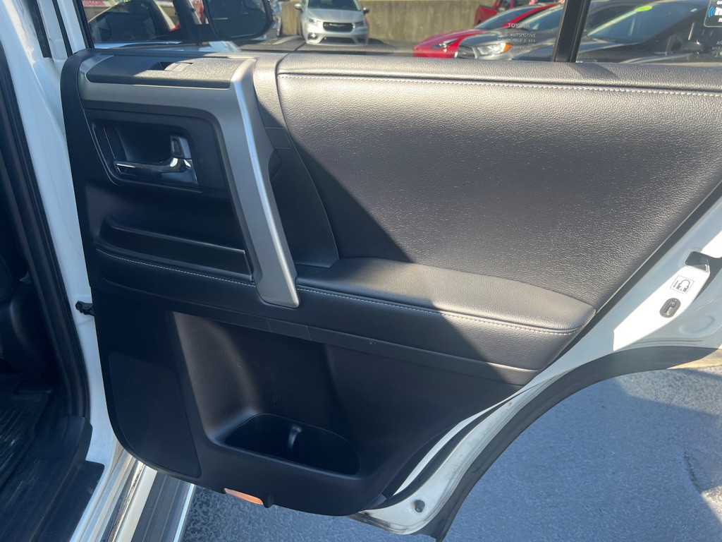 2019 Toyota 4Runner Image 13