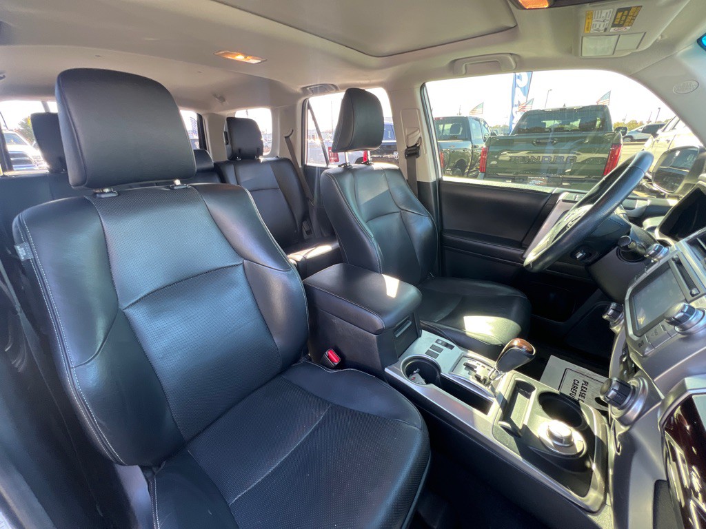 2019 Toyota 4Runner Image 17