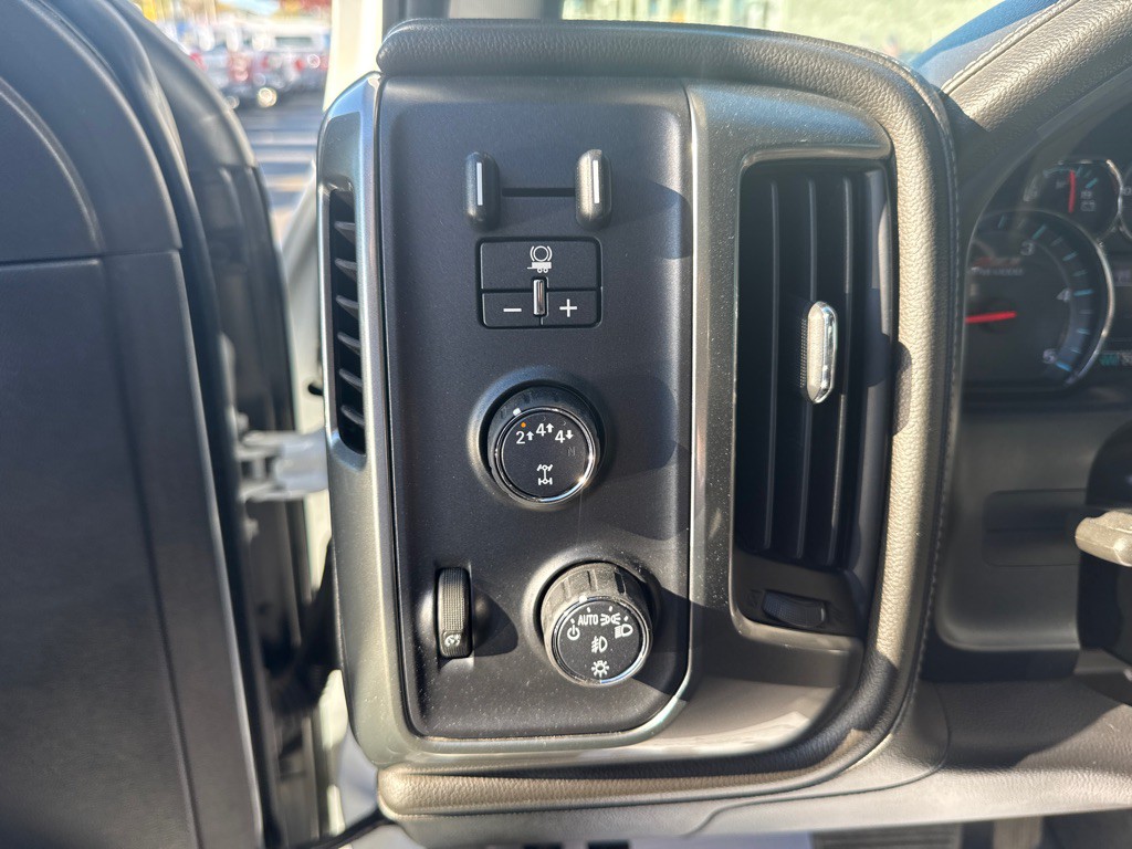 2019 Chevrolet Silverado 1500 Image 11
