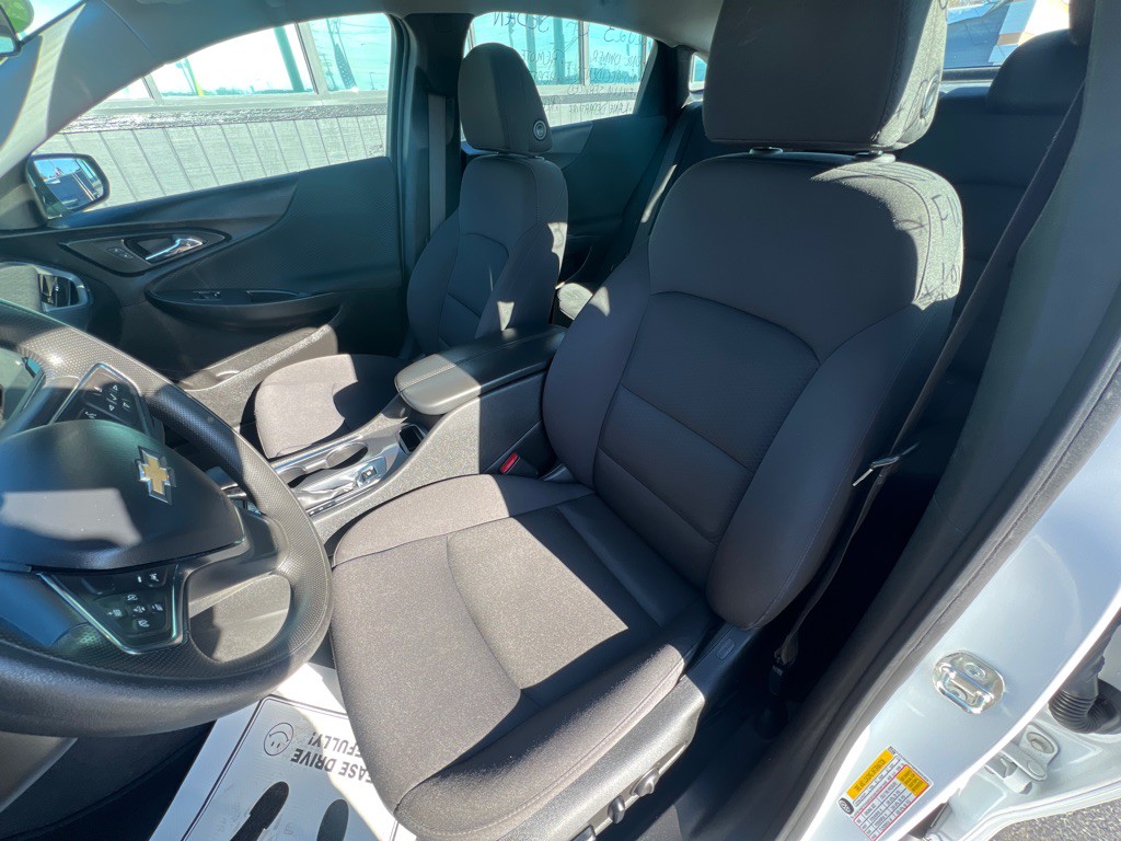 2023 Chevrolet Malibu Image 9