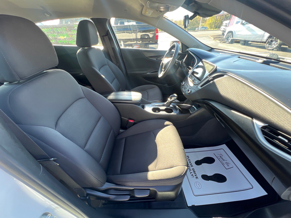 2023 Chevrolet Malibu Image 16