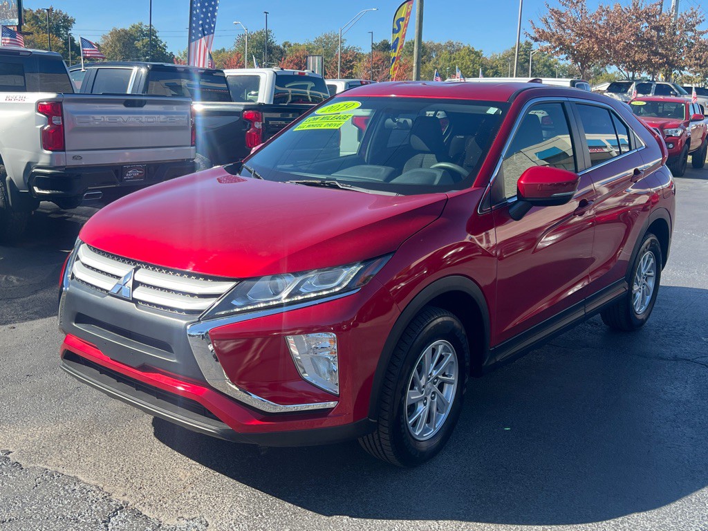 2019 Mitsubishi Eclipse Image 1