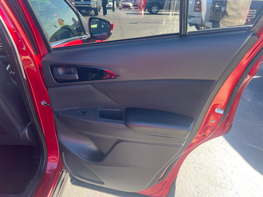2019 Mitsubishi Eclipse Image 14